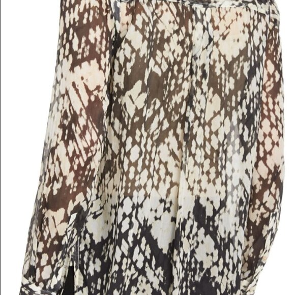 Vince Silk Basketweave Printed Button Down Shirt - Picture 13 of 15